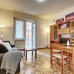 Como Life Apartment