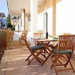 Lenno Village Apartment-Pool, Parking, Garden-By Italian Apartments