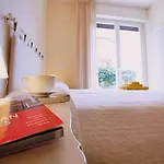 Lenno Village Apartment-Pool, Parking, Garden-By Italian Apartments
