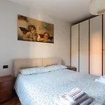 Mysa Properties - Charming Apartment With Lake View