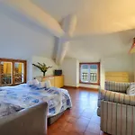 Romantic House
