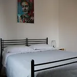 Joivy Stylish Apt In Centre Of Cernobbio