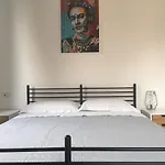 Joivy Stylish Apt In Centre Of Cernobbio