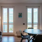 Olive Tree Lake View Apartment