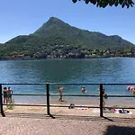 Lecco Only Females Guest House