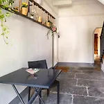 Anita\'S Apartment
