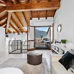 Casacamelia 35, 3 Bdrm With View Lake Como