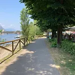Large Well-Equipped Appartement Near Como Lake