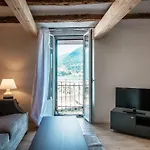 Acqua - By Myhomeincomo