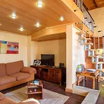 Colibri Lakeview Apartment