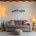 Nagi Lake Como Apartment