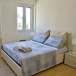 The Blue - Lake / City View Modern Apt Near Villa Olmo