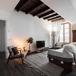 Apartment Juvara In The Hearth Of Como