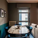 Home N 5 By Quokka 360 - Vintage-Soul Flat On Como Cathedral