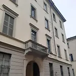 Como Living Apartment