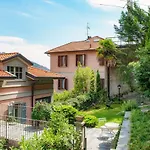 I D\'A Charming Penthouse - Lake View- Como- House-130 Mt-2 Double Bedrooms And 2 Double Bathrooms A Spacious Living Room-Full Equipped Kitchen-Private Garden And Terrace-Private Covered Parking