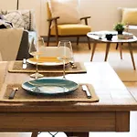 Dante Apartment By Holiday Solutions