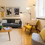 Dante Apartment By Holiday Solutions