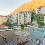 White Lake View Apartment By Rent All Como