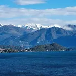 Una Terrazza Sul Lago