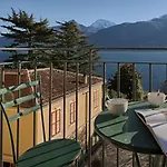 3-Bedroom Lakeview Apartment At The Lake