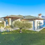 Villa Rogaro Corinna