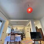Stylish Apartment In Como Downtown