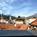 Antico Menaggio - Central Position