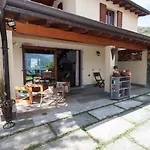 Castel Cottage