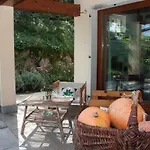 Castel Cottage