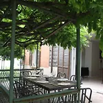 Appartamento In Villa Lina