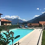 The Sunshine - Apartments With Pool