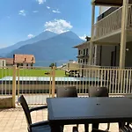 The Sunshine - Apartments With Pool