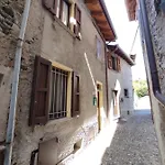 La Casa A Chiocciola Between Lake And Mountains