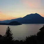 Nido D\'Amore Sul Lago Di Como