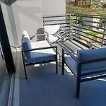 Simon\'S Place Lake View