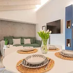 Muralto\'S Nest By Rent All Como