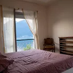 Como Lake View Regina Apartment