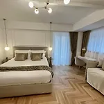 Bellagio Luxury Suites Apartments