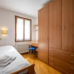 Apartment With Bicycle Storage In Dongo - Larihome A24