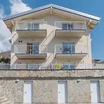 Lake Como Apartment With Balcony And Private Parking