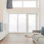 A Step From The Dome Apartment By Rent All Como