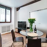 Suite Lo Storico - The House Of Travelers