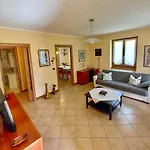 Comfortable Villa With Private Garden - Colico Center