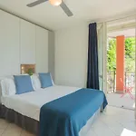 Blue Bliss Apartment By Rent All Como
