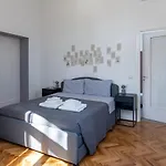 Lago Design Guest House - Como Center