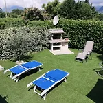 A Due Passi Dal Lago