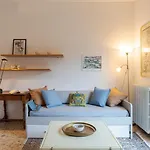 Lovely & Quiet Apartment - With Balcony & Parking