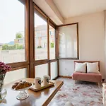 Piazza Cavour Lake View - By Myhomeincomo