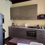 Daisy Apartment In Centro A Como
